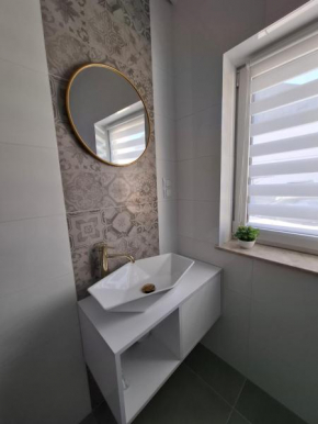 Apartament z dużym ogródkiem